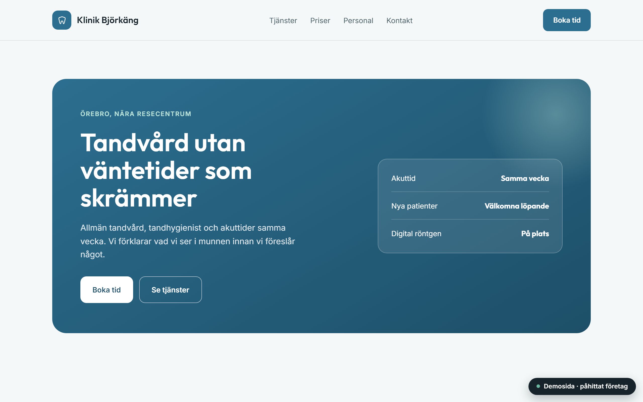 Startsidan för Klinik Björkäng, en demosajt för en tandvårdsklinik i blått och kortbaserad stil.